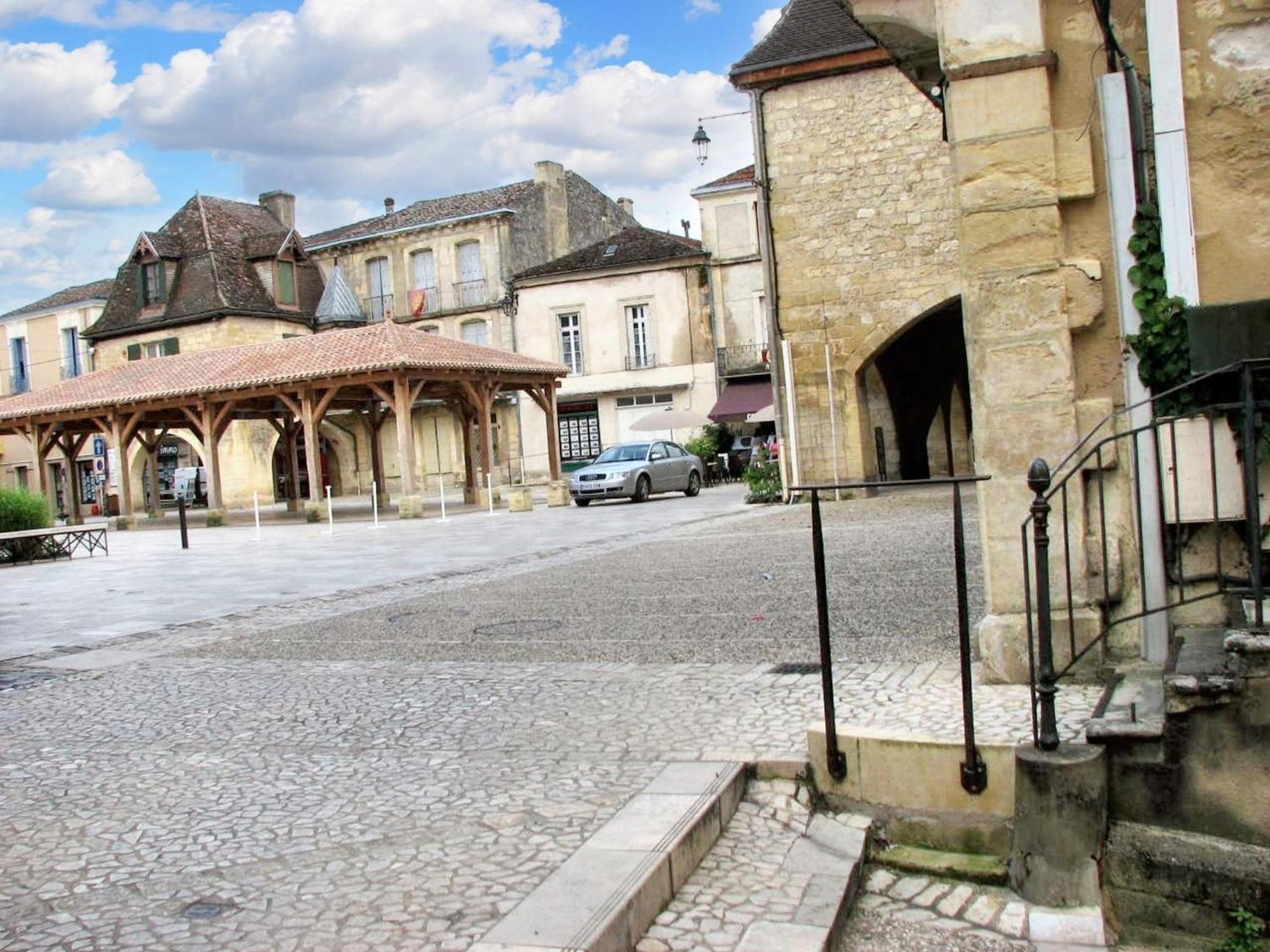 Studio Confortable Pres De Beaumont Du Perigord 60 M² Cheminee Exteriör bild